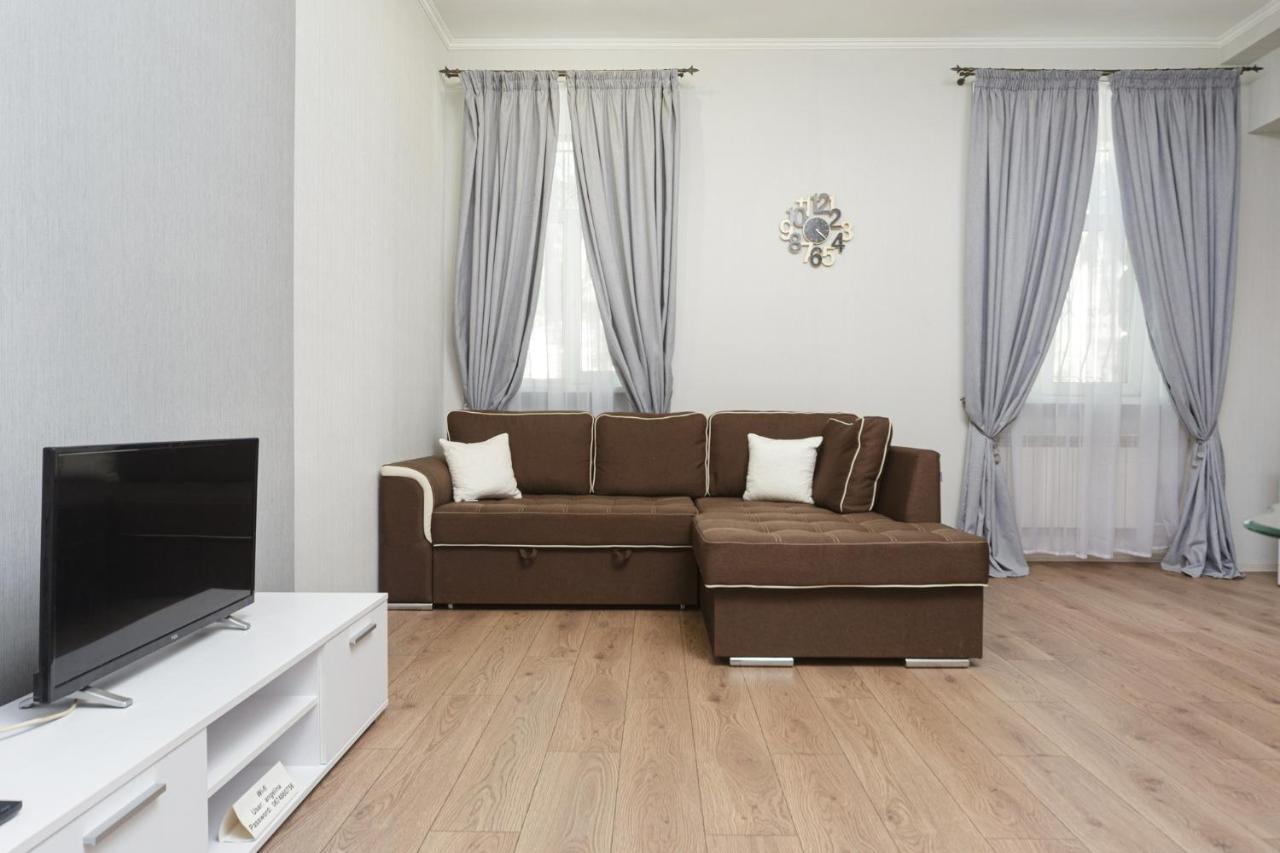 Apartment Zhukovskogo 17 Odessa Buitenkant foto