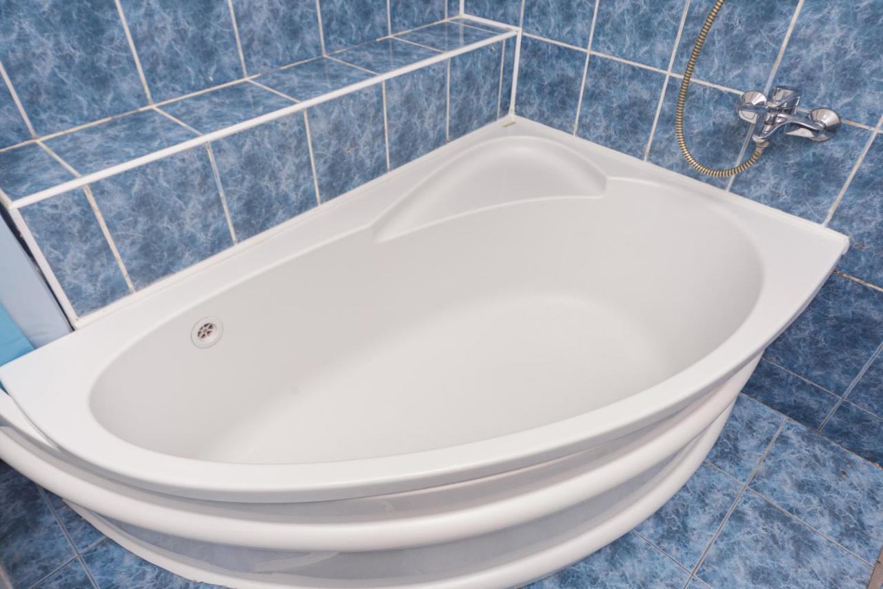 Apartment Zhukovskogo 17 Odessa Buitenkant foto